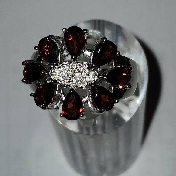 .925 Sterling Silver Oval Floral Garnet/Cubic Zirconia Ring Size 8 Value $680 - Picture 1 of 6